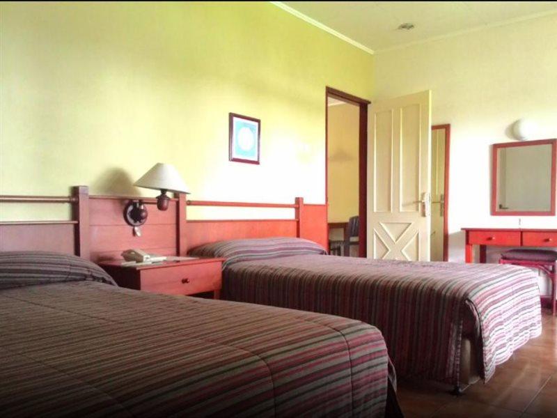Gunung Geulis Cottages Managed By Royal Tulip Bogor Esterno foto