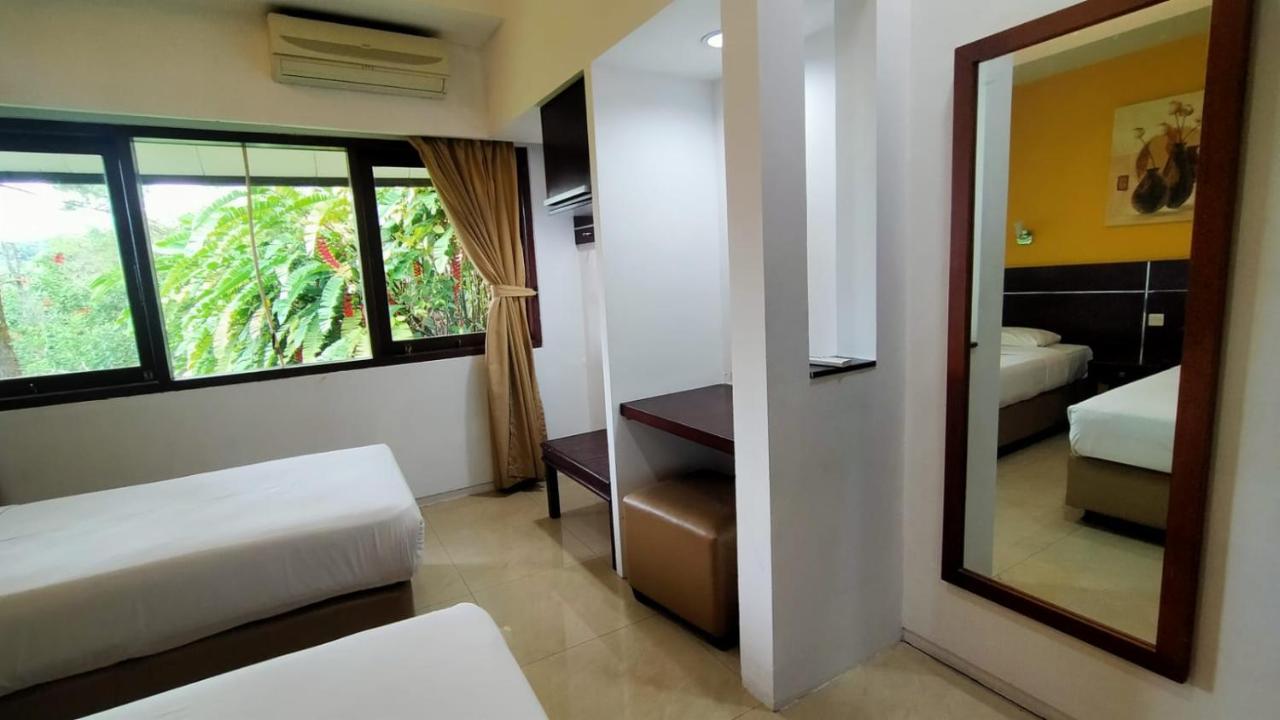Gunung Geulis Cottages Managed By Royal Tulip Bogor Esterno foto