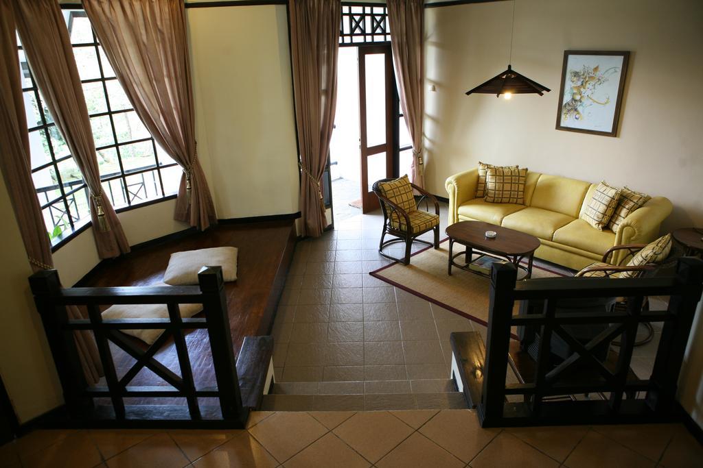 Gunung Geulis Cottages Managed By Royal Tulip Bogor Esterno foto